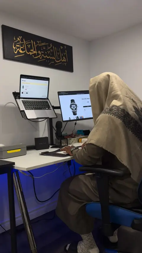 Waqting Watches ad: The Easiest Way To Track Your Salah 🕌