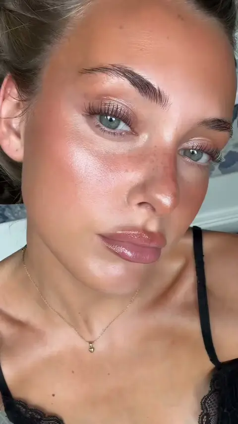 REFY ad: Full face of REFY with @isaaschold