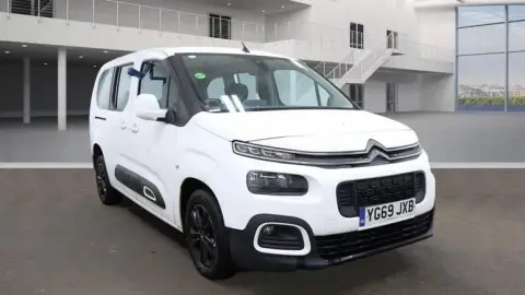 Car Finance 247 ad: CITROEN BERLINGO MULTISPACE 1.2 PureTech Feel 5dr