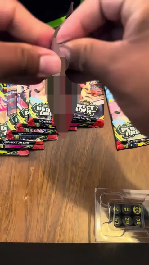 CrownCards - Rip Packs ad: Rip Now!