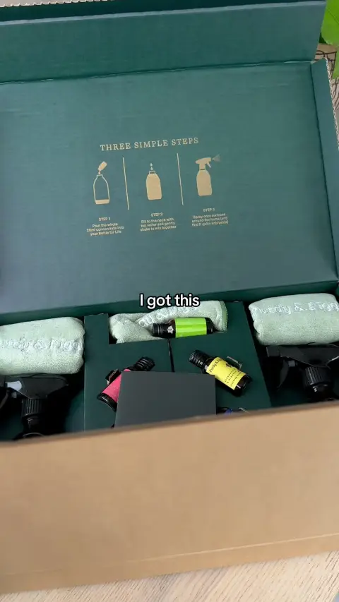 Louise Maddison Make Up and Hair ad: My favourite cleaning kit (and it’s on sale!) 💕