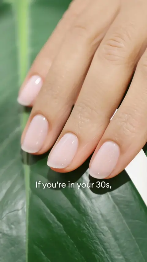 Manucurist ad: 1 Min Removal Gel Polish