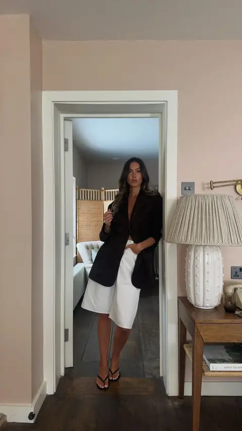 Debbie Le Grainger ad: quick, easy & fresh sun kissed make up all summer long 🌞 my go to products &…