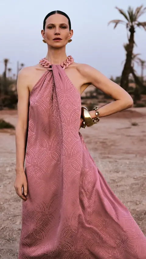 Joseph Fashion ad: Discover holiday dressing