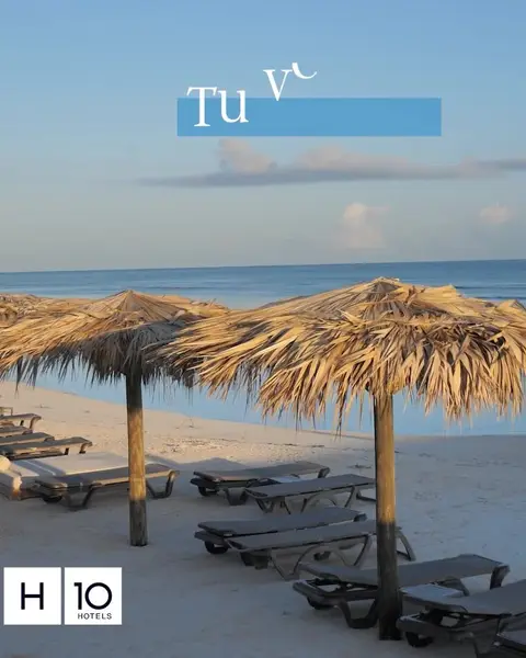 H10 Hotels ad: Tu hotel ideal para este verano👙