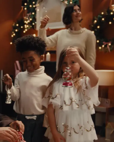 Marks and Spencer ad: Host with the most